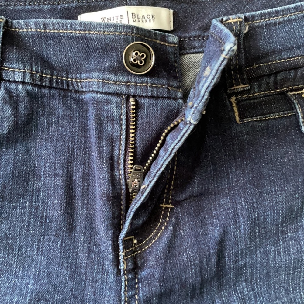 White House black market Jean shorts - Picture 2 of 4